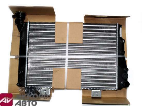 радиатор основной ВАЗ-2104-07 Luzar алюминиевый LRc01070                